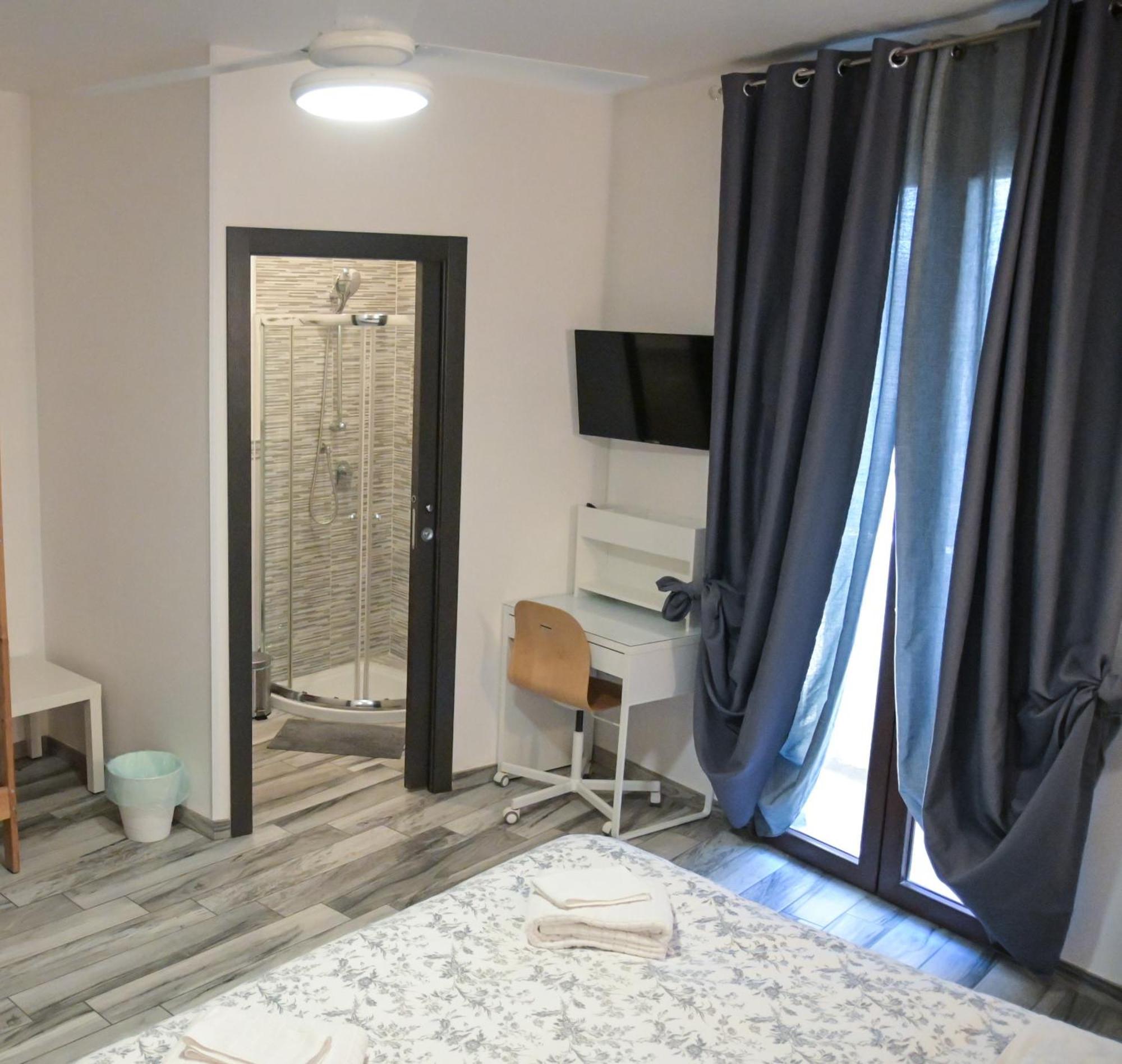 Giorgia House Hotel Pieta Luaran gambar